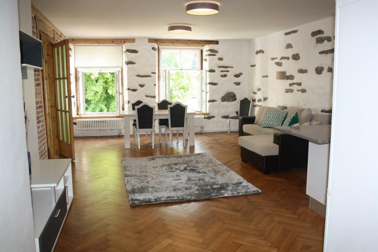 Old Town Niguliste Apartment